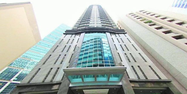 F2P032 - TIFFANY PLACE